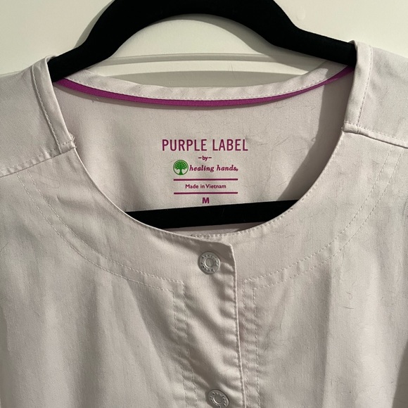 2 Healing Hands white lab/nursing coats- Medium - Picture 4 of 6